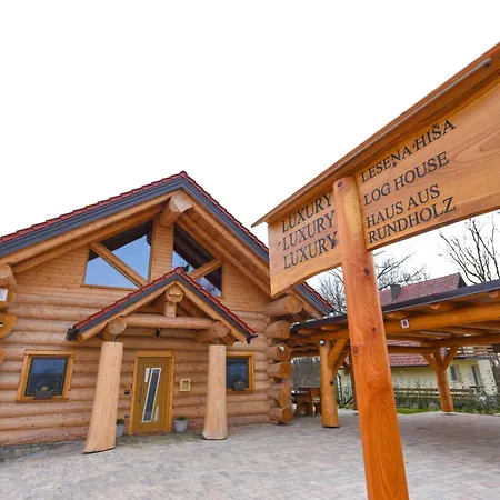 Luxury Log House Globoko (Posavje)