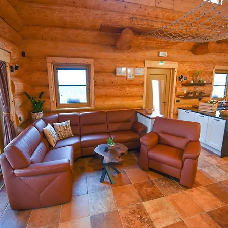 Villa Luxury Log House