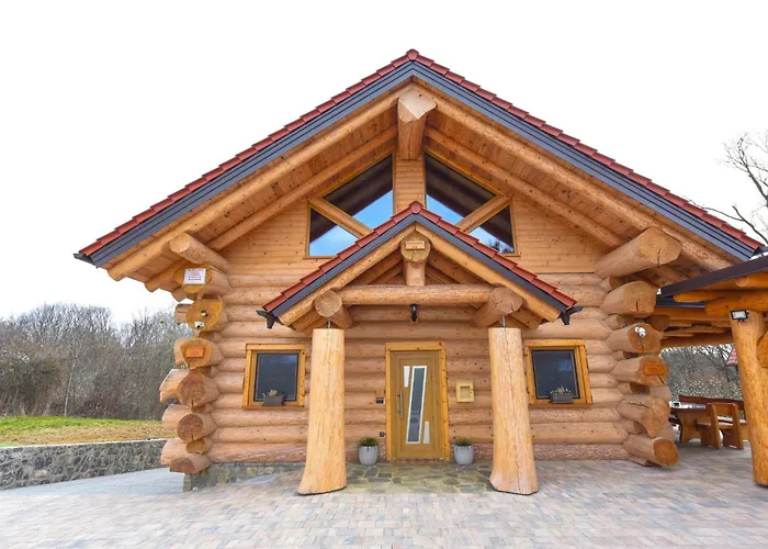 Villa Luxury Log House *